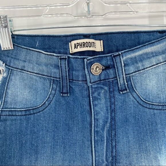 APHRODITE High Rise Ripped Distressed Capris - Picture 6 of 10